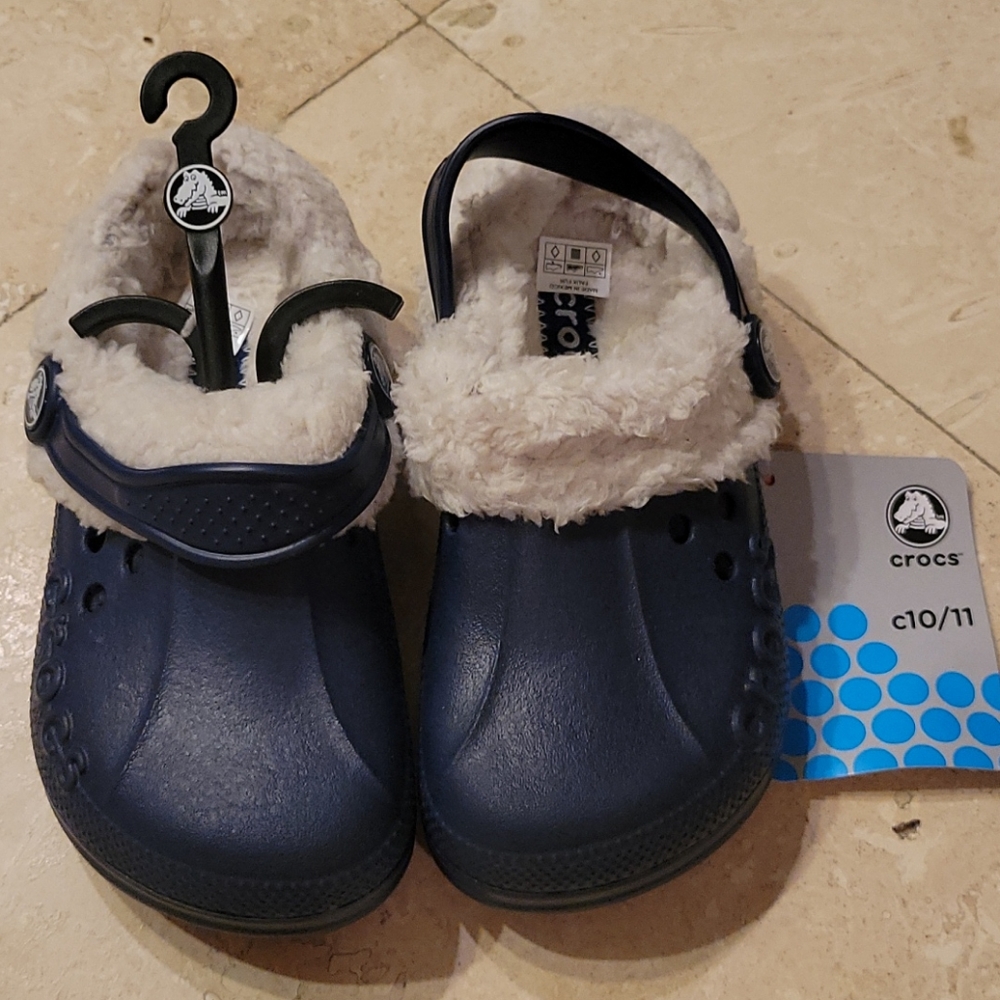 Crocs with faux fur